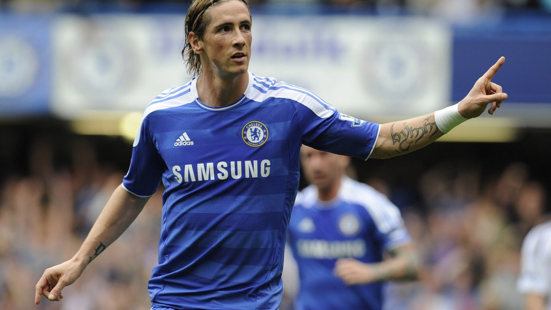 五大联赛的薪资结构对球员流动性的影响,五大联赛最高年薪