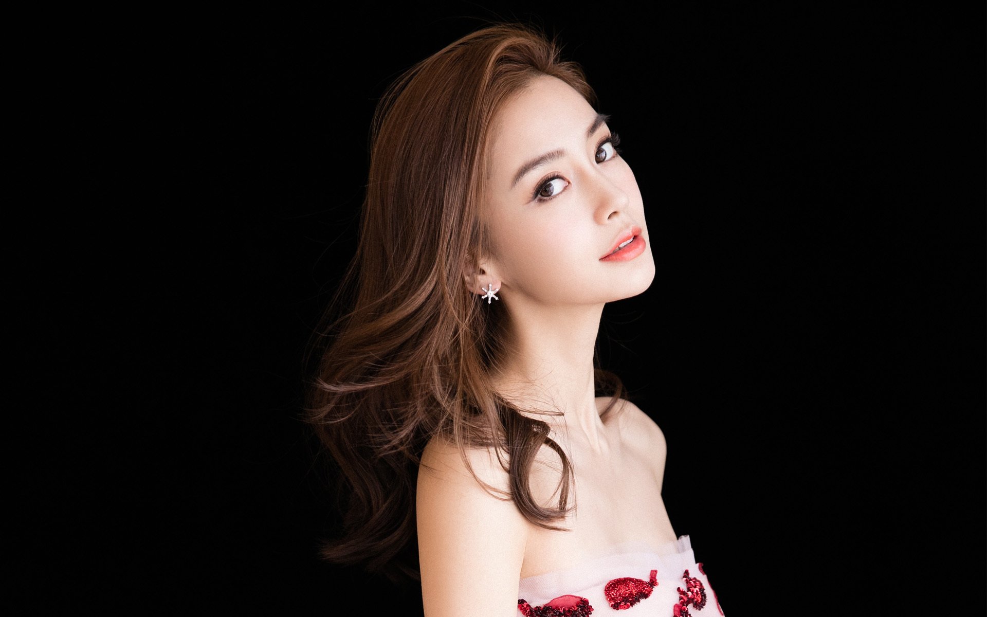 华体会-青少年篮球训练营引入国际先进训练理念和方法，青少年篮球培训的三要素