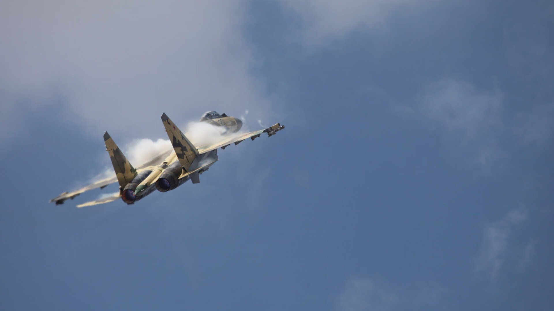 华体会在线下载-劲爆画面：运动员“万人空巷”夺冠时刻！